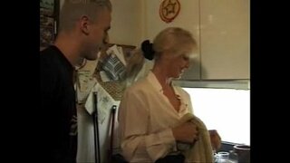 L-omm tal-iben u l-ħabib tiegħu