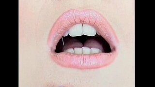 Angela Tiger - lezbike - në të bardhë